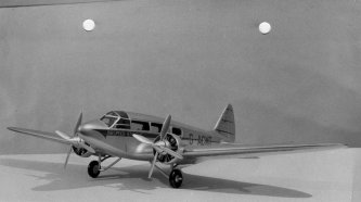 MacRobertson Race 1934 Airspeed Envoy model (Turner, Stack) [0823-0008]