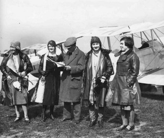 Womens Air Tour 17 Apr 1930 Sefton Brancker, Edith Chalmers, Rosalind Norman, Connie Leathart, Adelaide Cleaver [0031-0007]