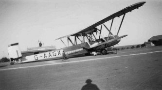 Imperial Airways G-AAGX HP42 'Hannibal' at Karachi 5 Dec 1934 [0738-0007]