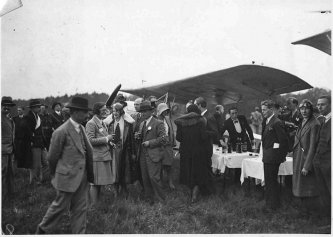 Rallye Aerien Chateau d'Ardenne 17 and 18 May 1930 Adelaide Cleaver, Susan Slade [0341-0010]